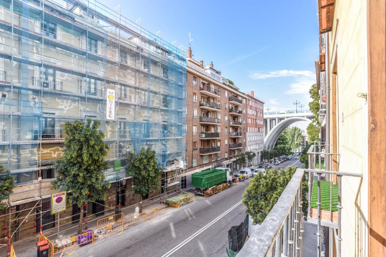 Apartamento Puente De Segovia Appartamento Madrid Esterno foto