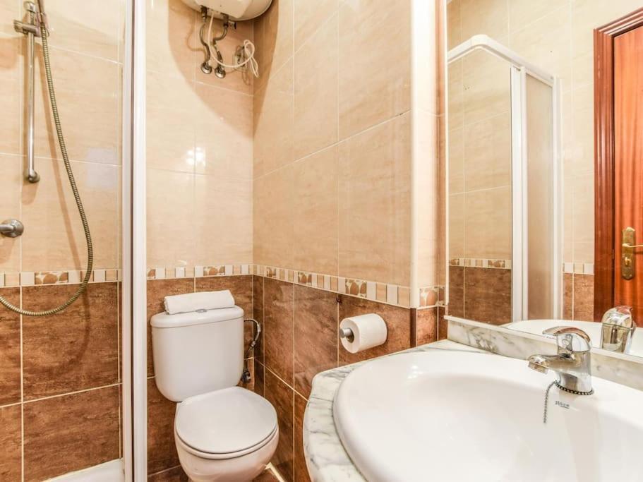 Apartamento Puente De Segovia Appartamento Madrid Esterno foto